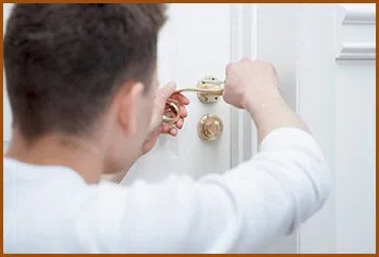 Interstate Locksmith Shop St Louis, MO 314-513-0040 Interstate Locksmith Shop St Louis, MO 314-513-0040 - 14-install-new-lock