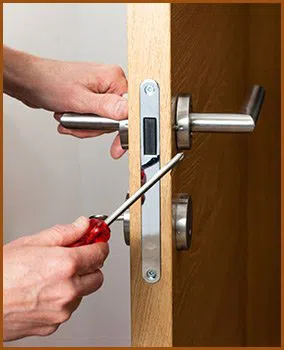 Interstate Locksmith Shop St Louis, MO 314-513-0040 - 7-lock-installation